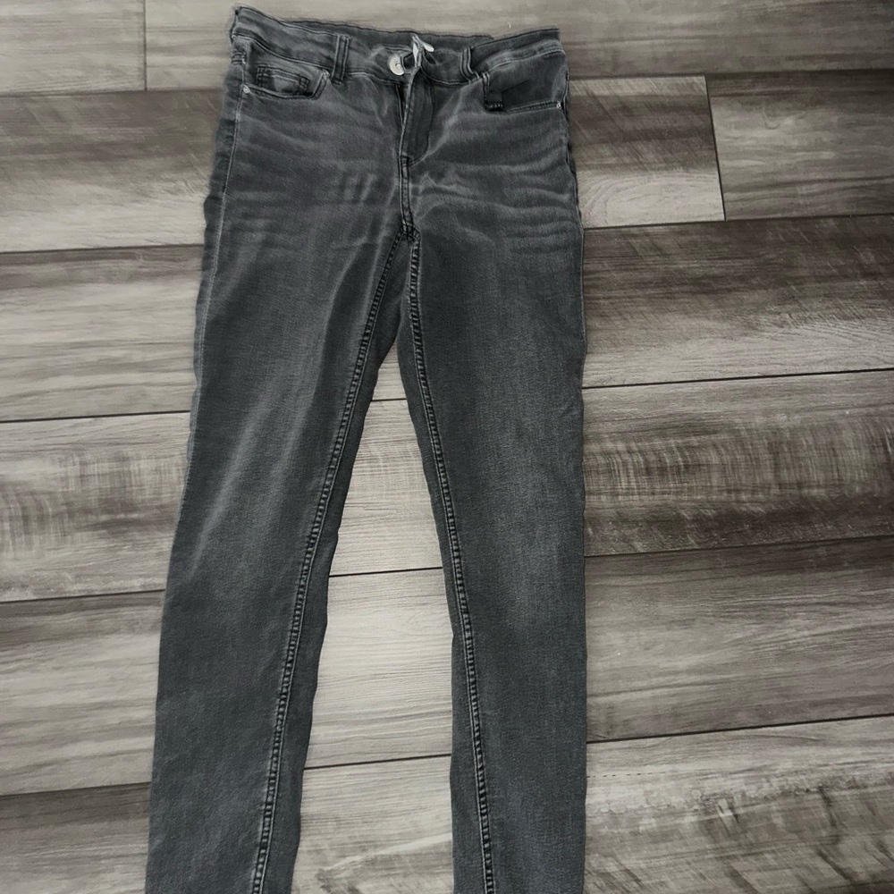 H&M Gray Skinny Jeans with Washed Look